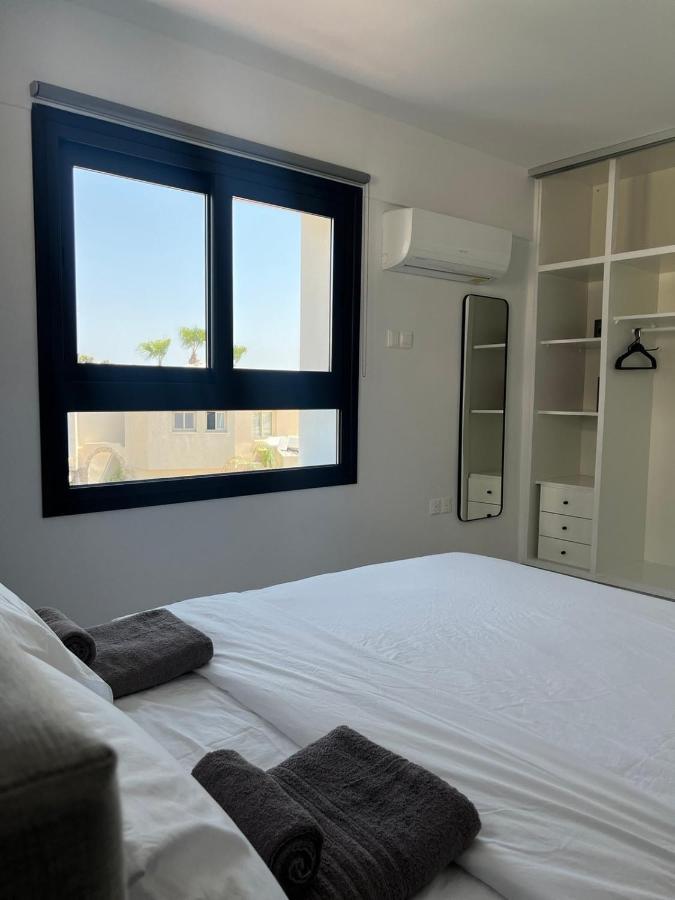 Sea La Vie #2 - Luxury Seaview Apartment Paphos Luaran gambar